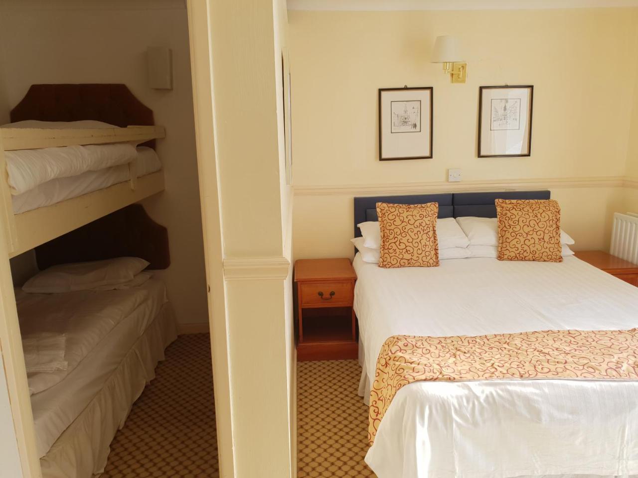 California Hotel 3*